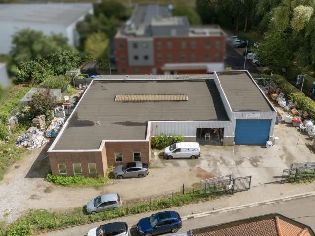 Local Commercial vente à Sint-pieters-leeuw, Brabant