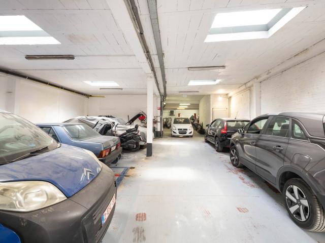 Local Commercial vente à Schaarbeek, Bruxelles