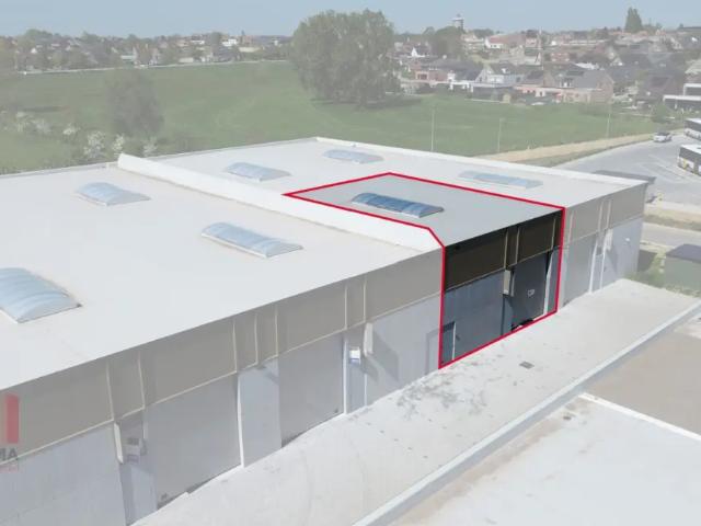 Local Commercial vente à Tielt, West-Vlaanderen