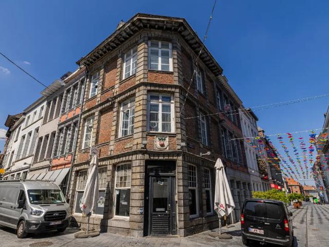 Local Commercial vente à Brunehaut, Wallonie