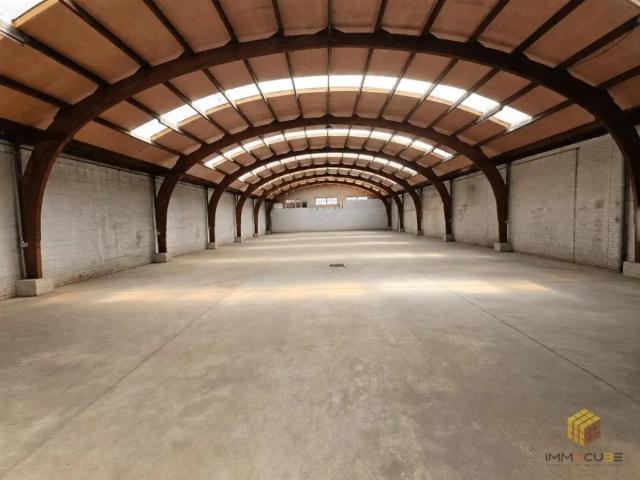 Local Commercial vente à Waremme, Wallonie