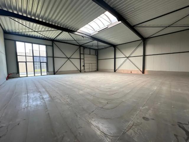 Local Commercial vente à Wevelgem, West-Vlaanderen