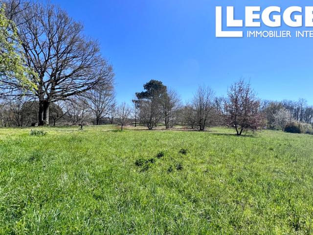 Terrain vente à Villeneuve-sur-Lot, Monsempron-libos