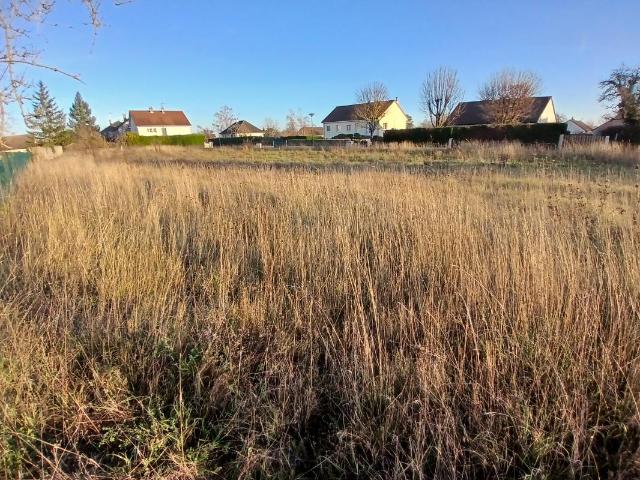 Terrain vente à Moulins, Souvigny