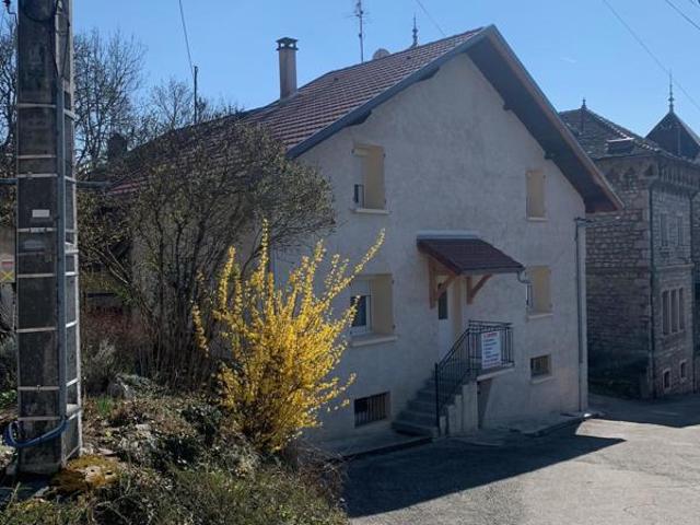 Maison vente à Belley, Lavours