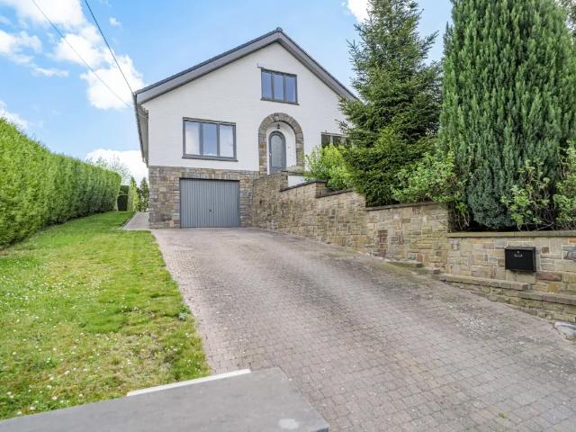 Chalet vente à Charleroi, Wallonie