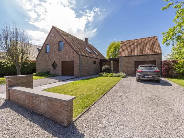 Chalet vente à Courcelles, Wallonie
