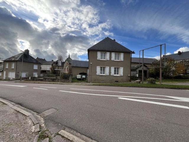 Maison vente à Château-Chinon (Ville), Planchez