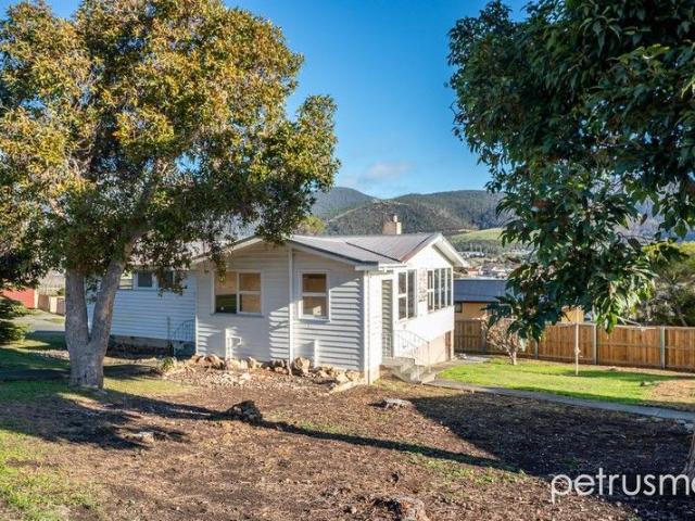 House for sale in Glenorchy