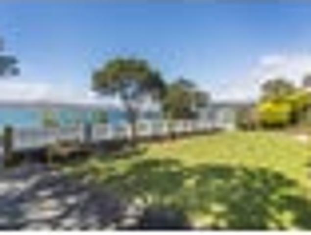 House for sale in Karaka Bay, Wellington