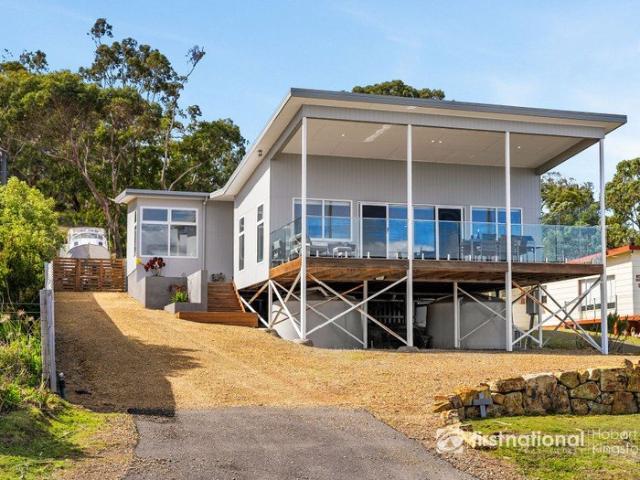 House for sale in Alonnah, Tasmania