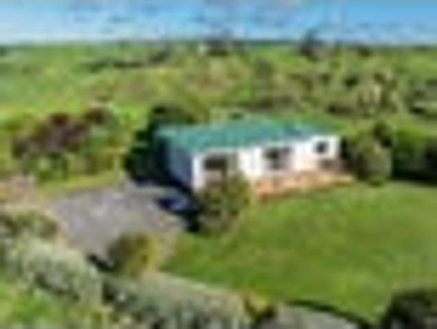 House for sale in Franklin, Awhitu