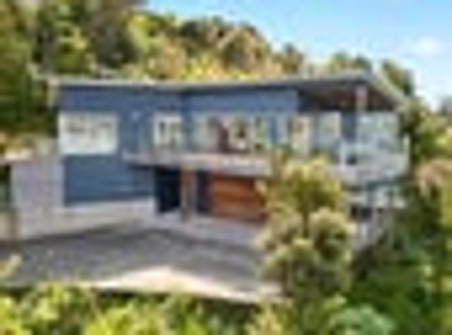House for sale in Greenhithe, Upper Harbour