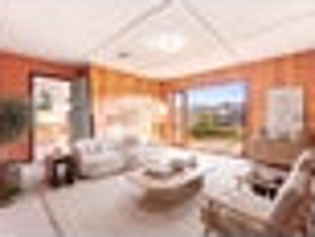 House for sale in Otakou