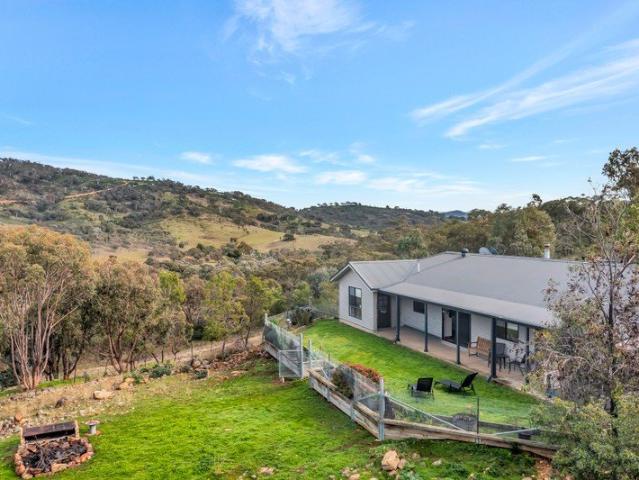 Cottage for sale in Grattai, New South Wales