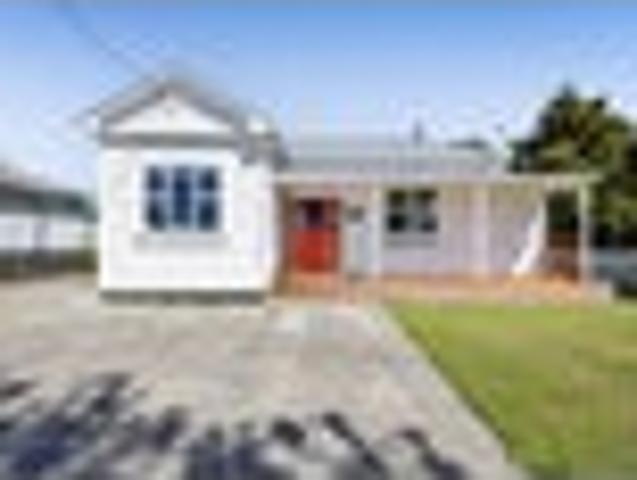 House for sale in Stratford, Stratford District