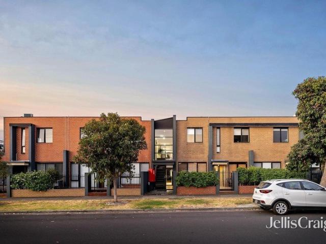 Townhouse for sale in Camerons Creek, Victoria