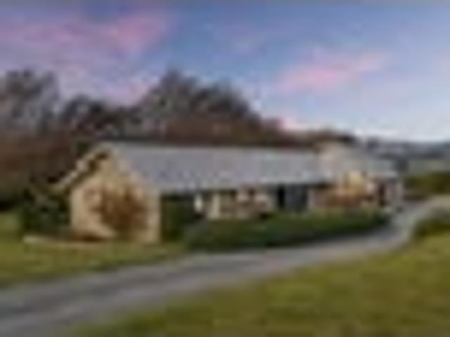 House for sale in Otakou