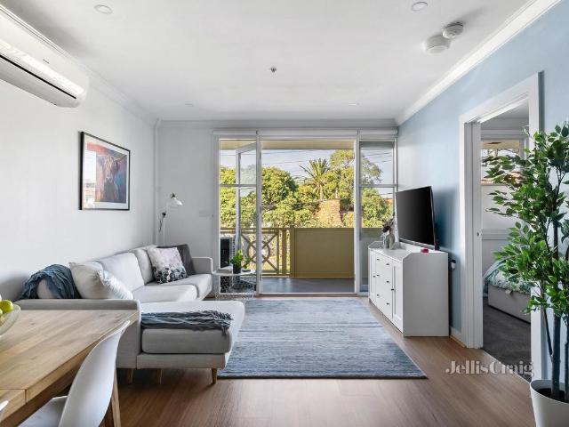 Apartment for sale in Glen Huntly