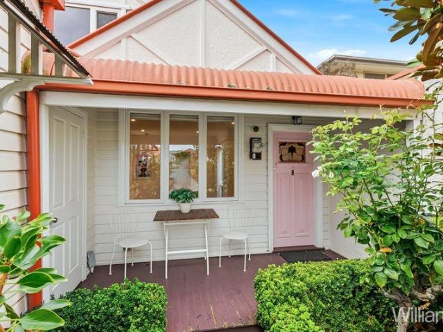 Townhouse for sale in Camerons Creek, Victoria