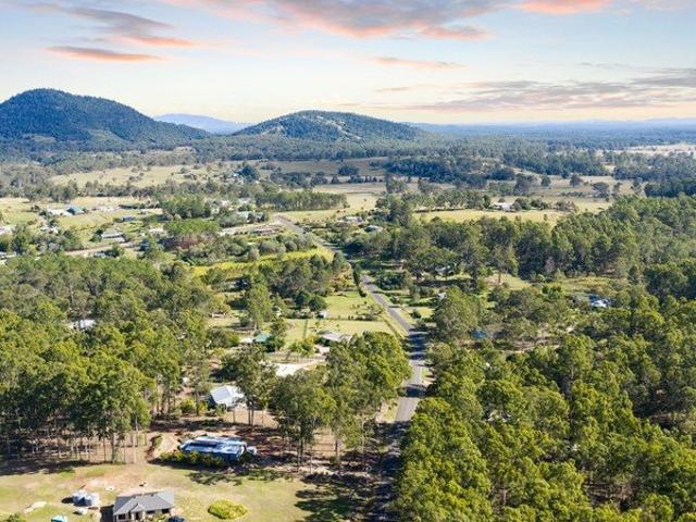 House for sale in Glenwood