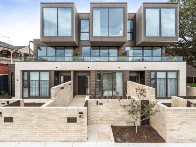 Townhouse for sale in Geelong, Victoria