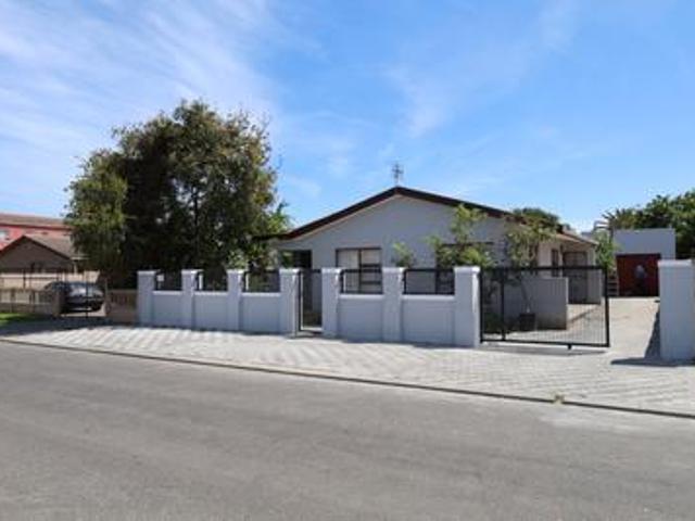 House for sale in Eersterivier, City of Cape Town