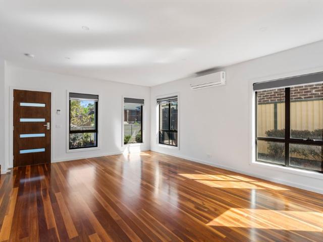 House for rent in Glenroy, Melbourne