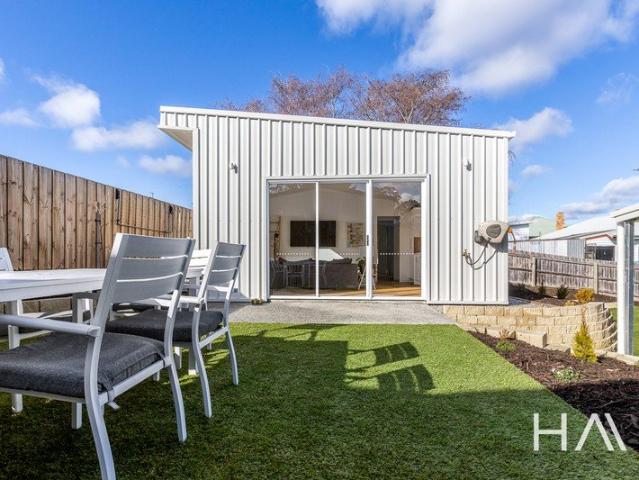 Granny Flat for rent in Launceston, Tasmania