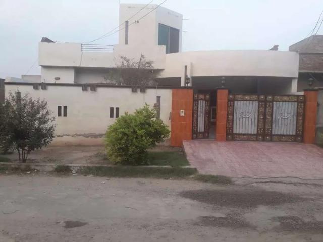 House for sale in Faisalabad, Islamabad Capital Territory