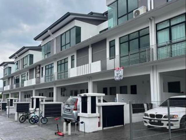 Terraced House for rent in Petaling, Alam Impian