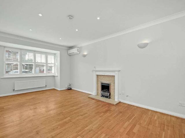 House for rent in Blackhills, Surrey