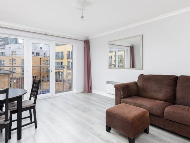 Apartment for rent in London Borough of Tower Hamlets, Greater London