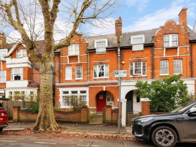 Apartment for rent in Mapesbury, Greater London