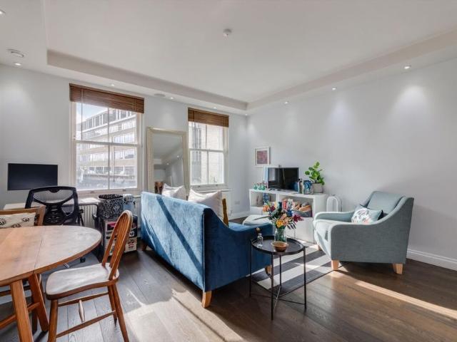 Apartment for rent in Highbury, Greater London