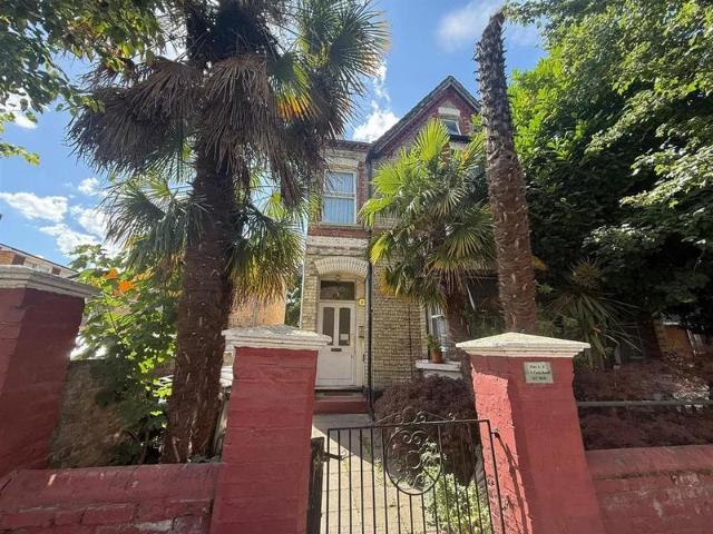 Apartment for rent in Greater London
