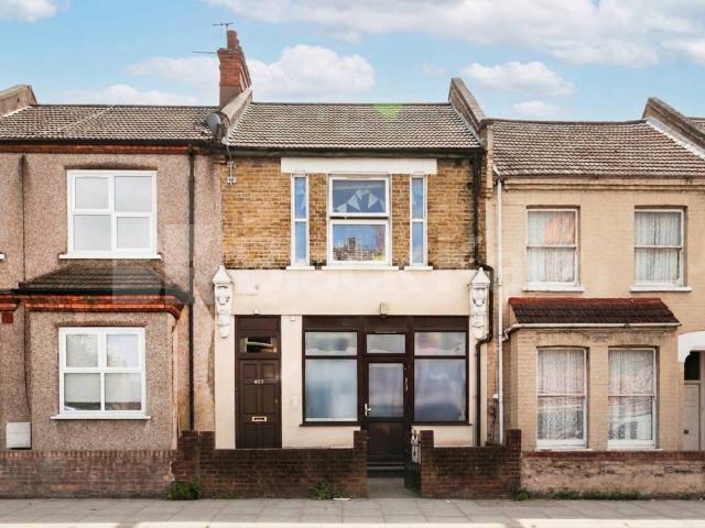 Apartment for rent in Dollis Hill, Greater London