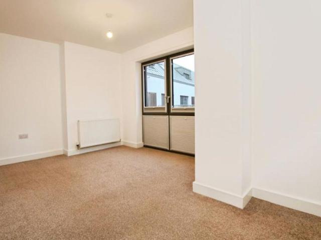 Apartment for rent in Wapping Wharf, Feckenham