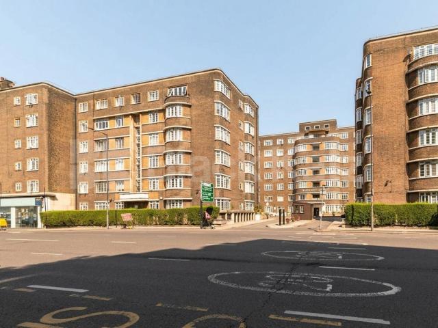 Apartment for rent in Swiss Cottage, Greater London