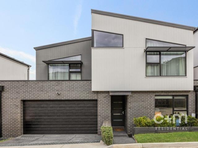 Townhouse for sale in Pascoe Vale, Melbourne
