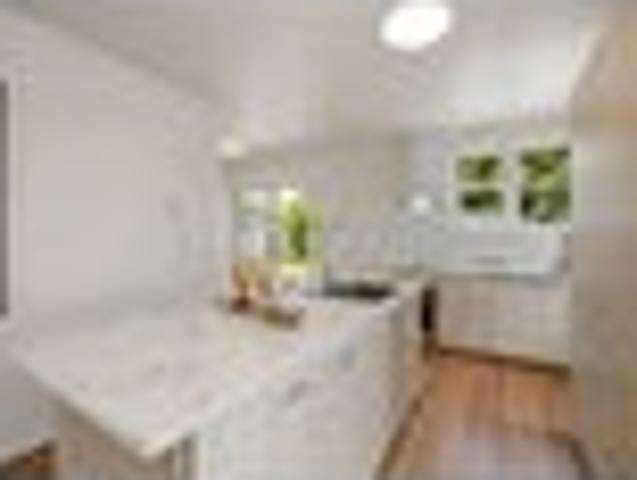 House for sale in Five Cross Roads, Hamilton City