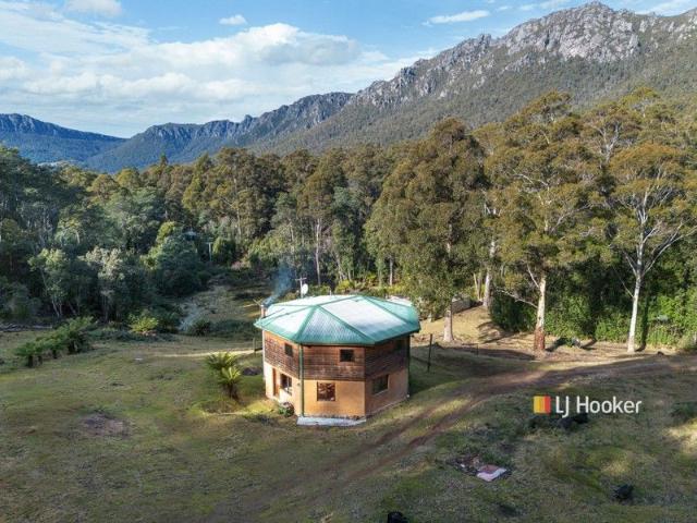 House for sale in Cethana, Tasmania