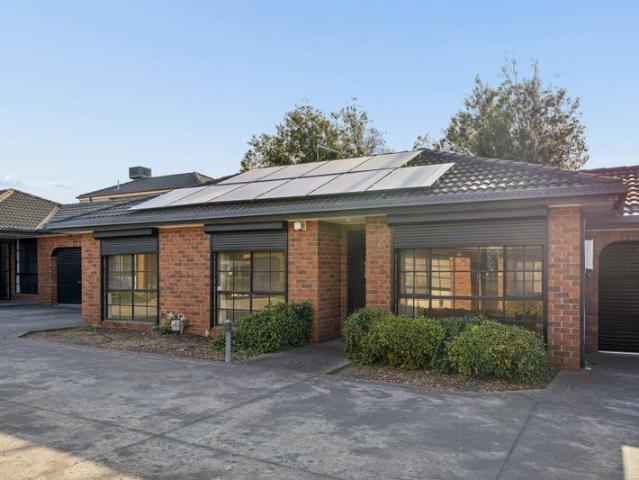 Villa for sale in Campbellfield, Melbourne
