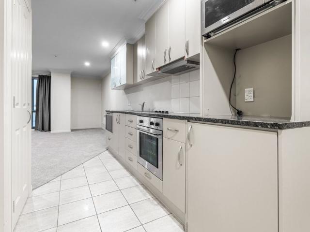 Apartment for rent in Mechanics Bay, Auckland