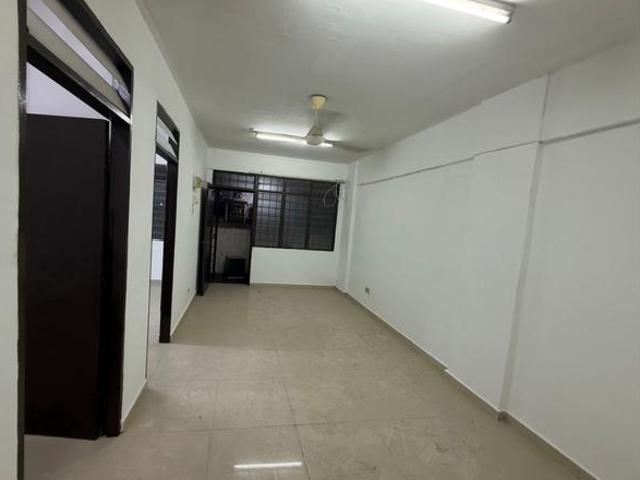 Apartment for sale in Petaling, Damansara Damai