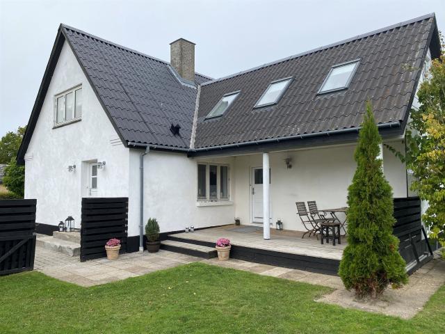 Villa til salg i Skellet, Mou