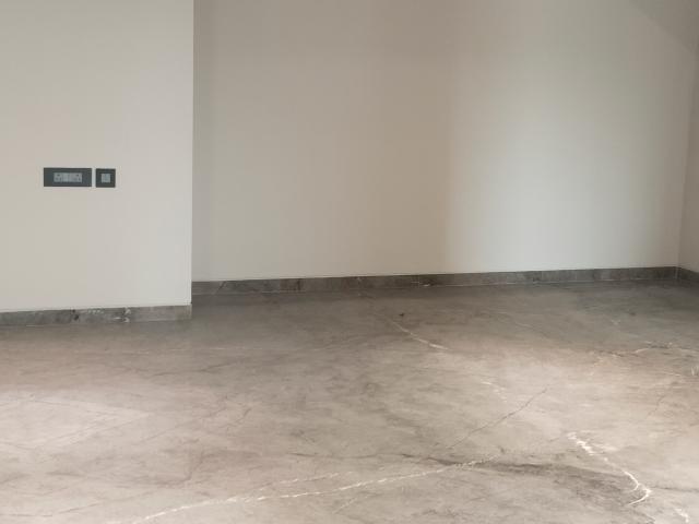 Flat for sale in Ahmadabad, Gujarat