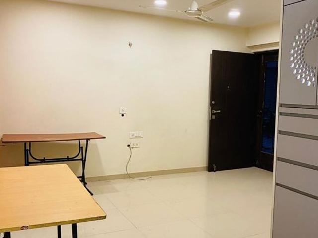 Flat for rent in Ahmadabad, Gujarat