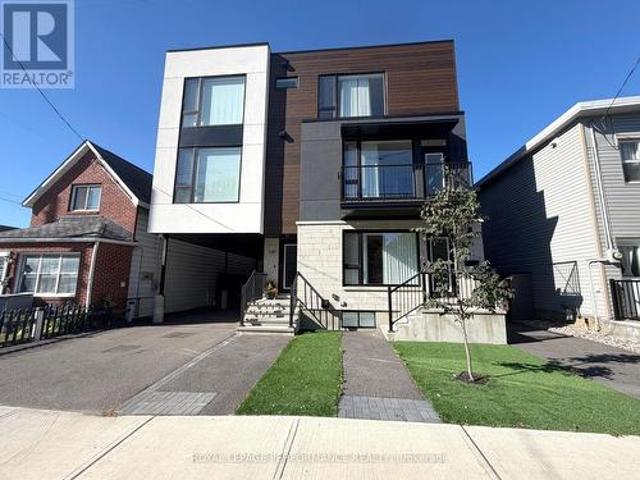 House for sale in Chinatown, Ottawa