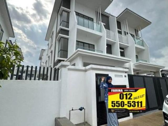 House for sale in Tanjong Sepat, Selangor